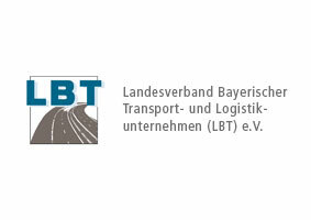 Logo des LBT e.V. mit blauer Schrift und stilisierter Straße, Landesverband Bayerischer Transport- und Logistikunternehmen.